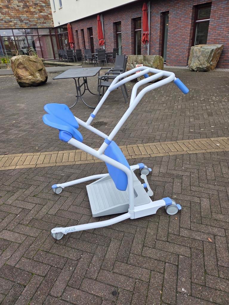 Te huur : sta op hulp / transfer hulp Lopital Lotus, Ophalen, Nieuw