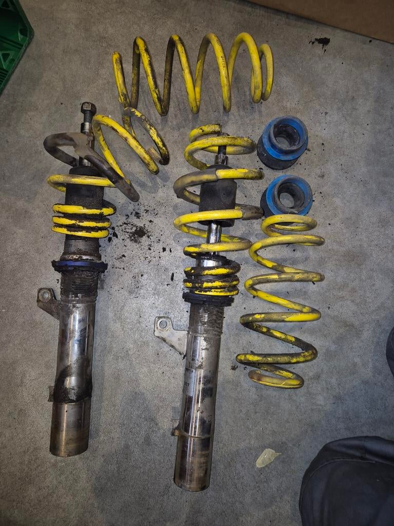 ABT Schoefverenset Audi RS Q3 RSQ3 8U met kapotte veer, Ophalen, Nieuw, Audi