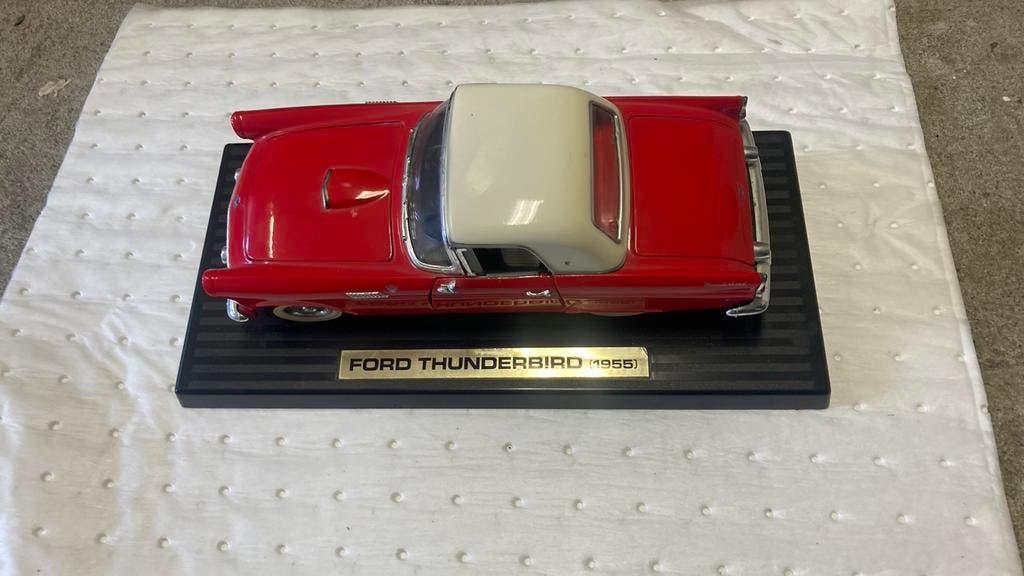 Ford thunderbird 1955 schaalmodel 1:18, Ophalen of Verzenden, Zo goed als nieuw, Auto, Overige merken