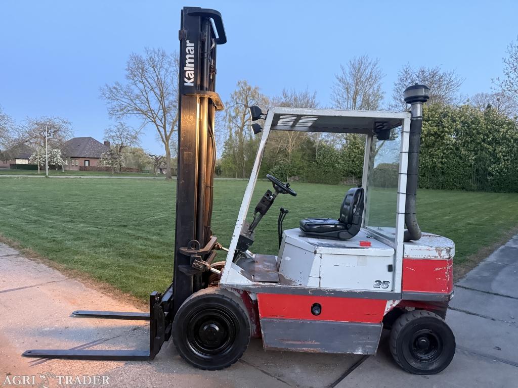 Kalmar 2.5 tonner diesel heftruck | Sideshift | verlichting, Info@vanbeurdenheftrucks.nl, Diesel, Heftruck, Ophalen of Verzenden