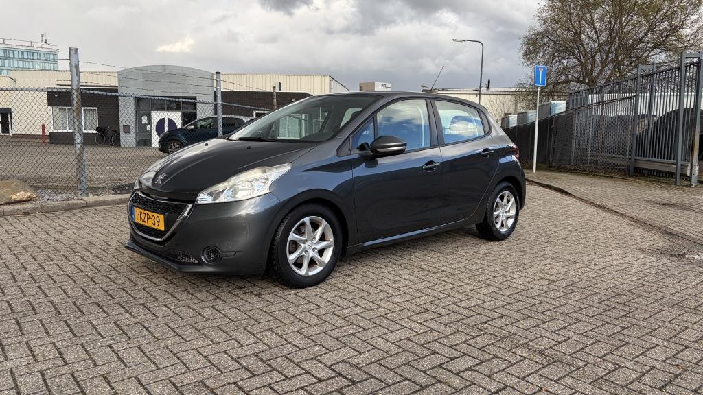 Peugeot 208 1.4 VTi Access Cruise CTRL Clima Bluetooth, Euro 5, Handgeschakeld, Hatchback, 1150 kg