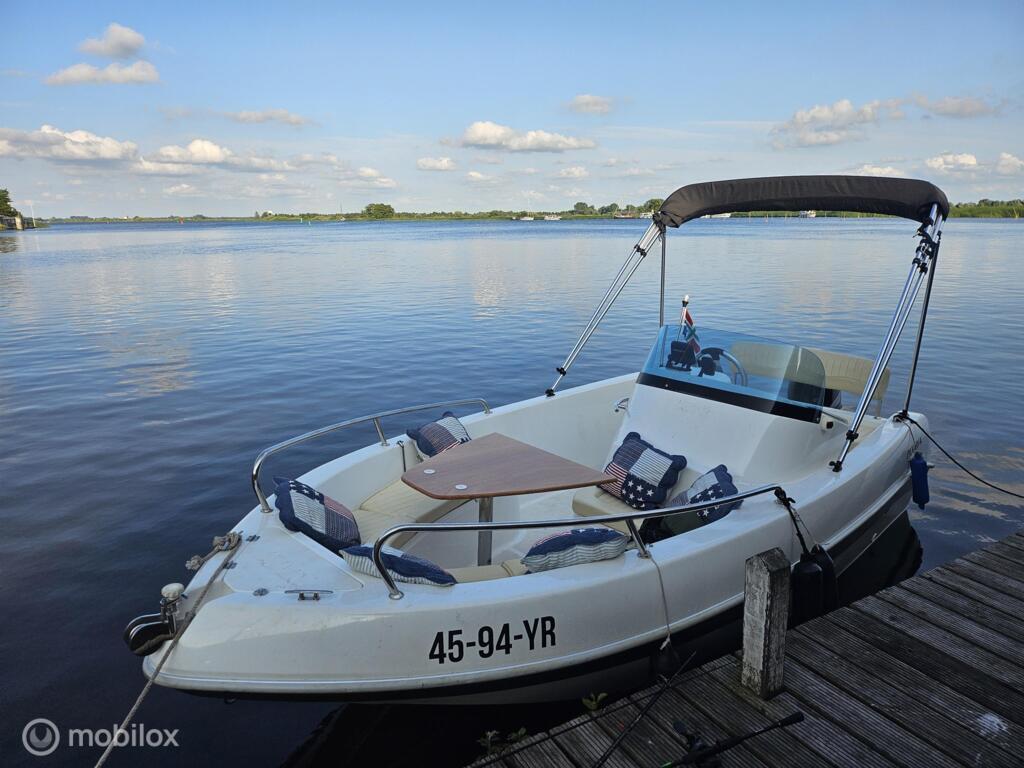 Consoleboot Aquamar Panaria complete set