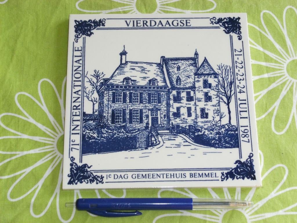 Tegel 71e Internationale Vierdaagse Nijmegen 1987 (5), Ophalen of Verzenden, Zo goed als nieuw