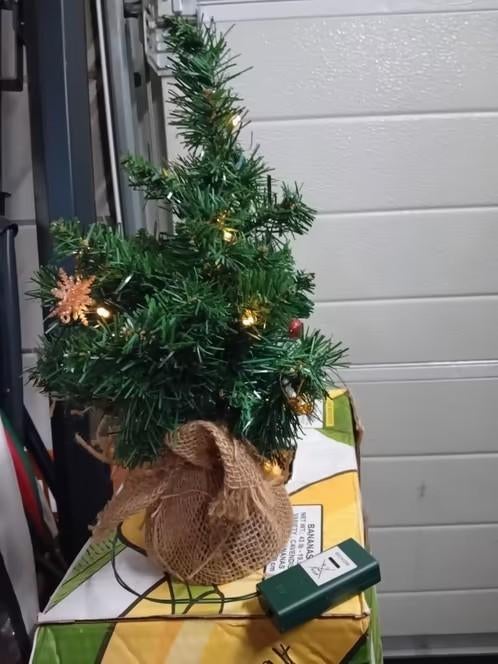 4 x Kerstboom hoogte 40 cm en 54 cm kerstmis, Diversen, Kerst, Ophalen of Verzenden, Gebruikt