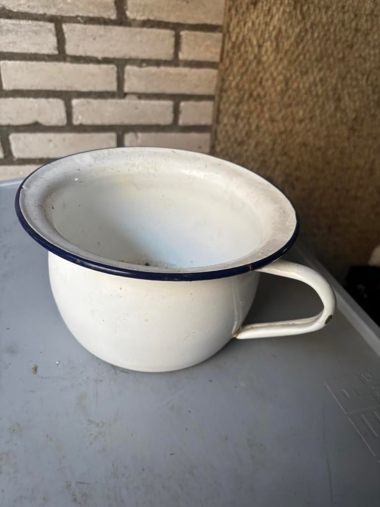 Antieke emaille pot/ po, Antiek en Kunst, Ophalen