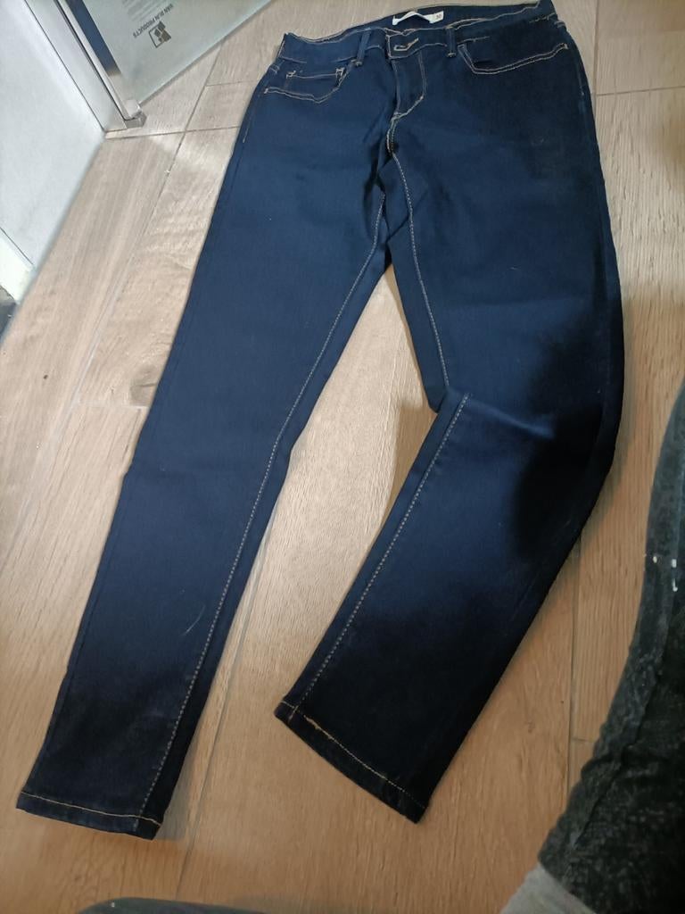 Levi's spijkerbroek - Donkerblauw - W30/W29, Blauw, Ophalen of Verzenden, Zo goed als nieuw, W28 - W29 (confectie 36)