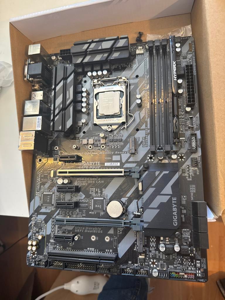 Moederbord met Intel Core i7-8700 processor, Ophalen of Verzenden, Gebruikt, Intel, DDR4