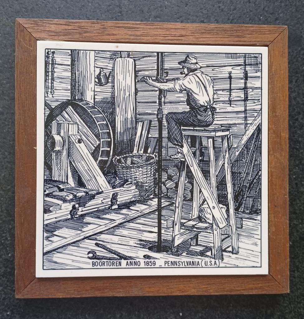 Twee antieke wandtegels met houten lijst, Antiek en Kunst, Ophalen of Verzenden