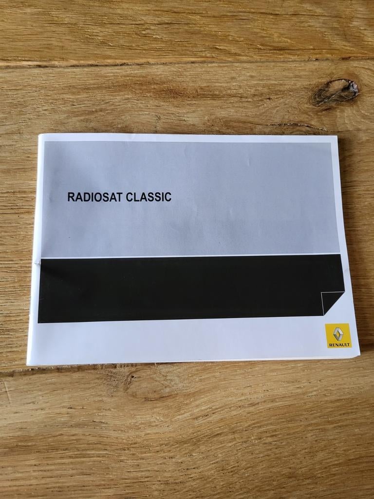 radio Renault Twingo instructieboekje, Ophalen of Verzenden, Renault