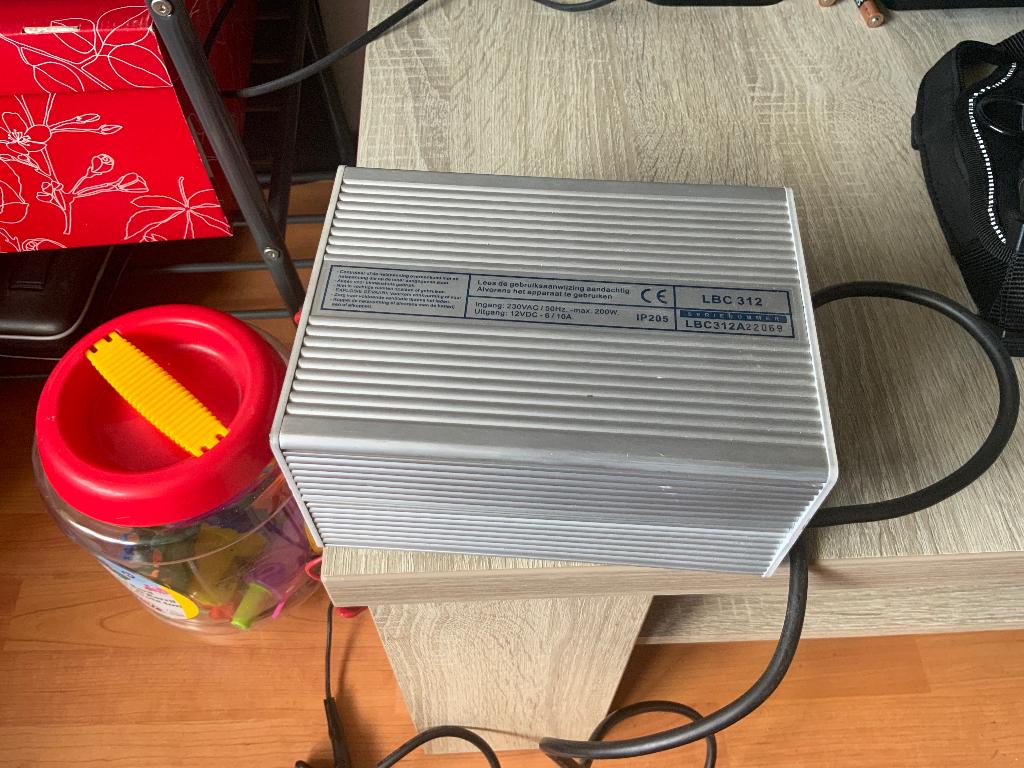 Acculader LBC312A, Ophalen, Gebruikt