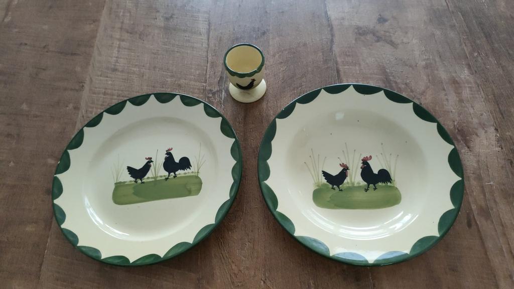 Zell kip en haan handgemaakt servies, Huis en Inrichting, Keuken | Servies, Ophalen, Gebruikt, Bord(en), Overige stijlen