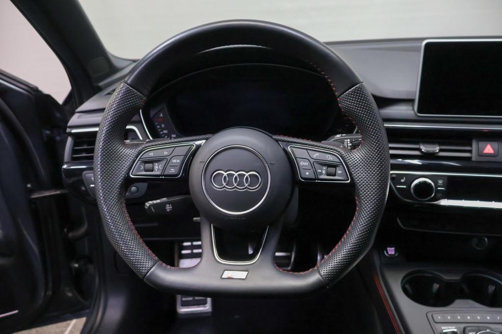 Audi A4 Avant 35 TFSI Sport S line black edition, Gebruikt, 4 cilinders, A4, 1470 kg