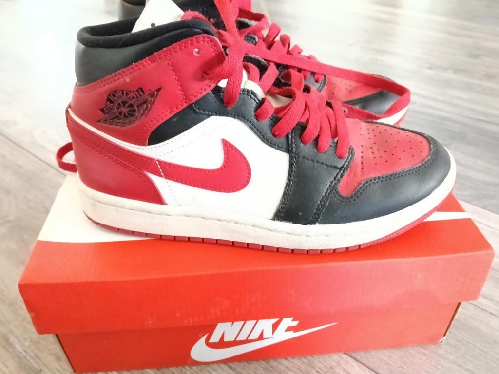 Nike Air jordan, Sport en Fitness, Basketbal, Ophalen of Verzenden, Zo goed als nieuw, Schoenen