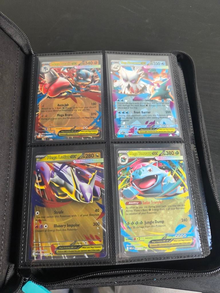 Diverse Pokémon kaarten in binder, Ophalen of Verzenden