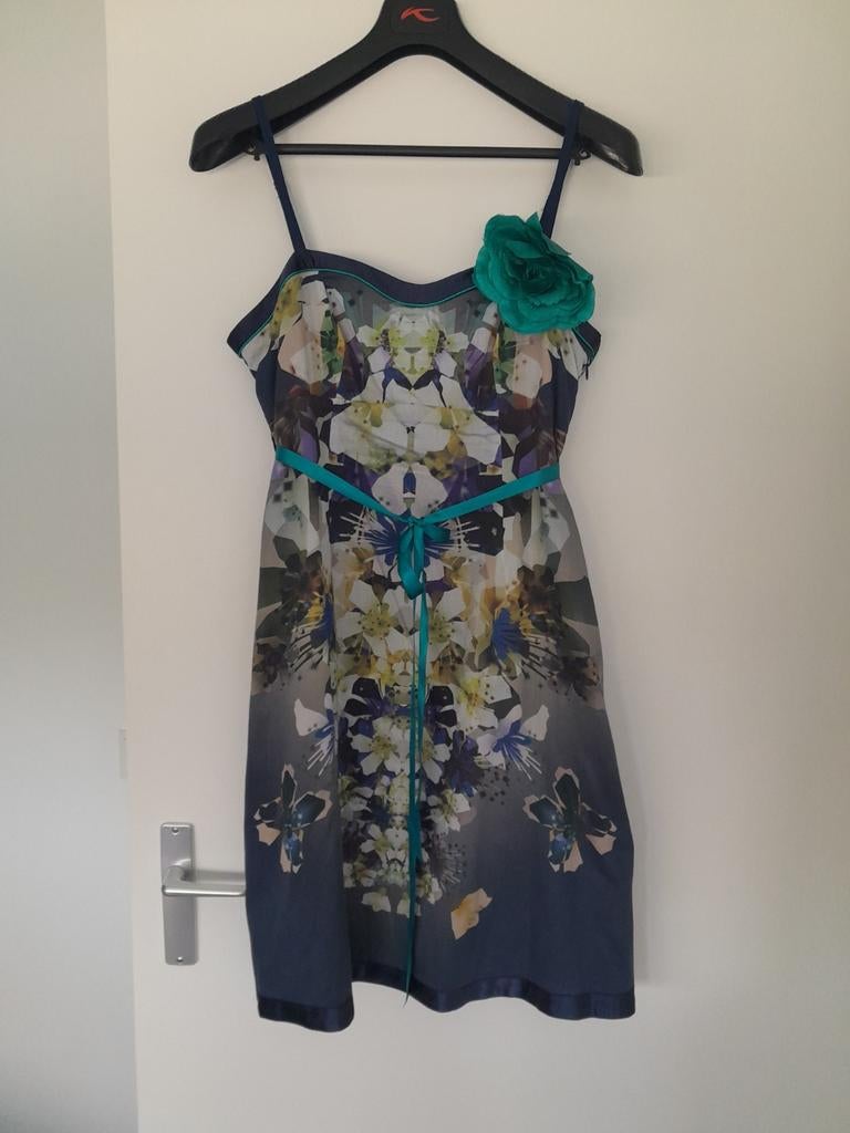 Steps jurk. Donkerblauw met print. Maat 42., Kleding | Dames, Jurken, Zo goed als nieuw, Maat 42/44 (L), Blauw, Boven de knie