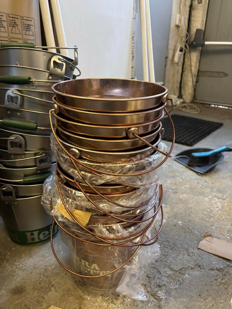 14 Birra Moretti emmers - Koperkleurig, Ophalen, Gebruikt, Overige materialen, Met handgreep