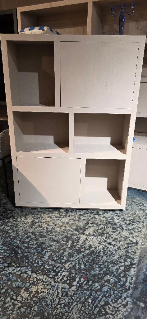 Kabinet / Vakkenkast 2-drs – Taupe 170x120cm Showmodel, Huis en Inrichting, Kasten | Wandmeubels, Bornsestraat 31, Ophalen of Verzenden