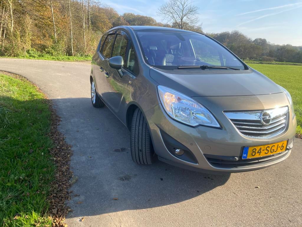 Opel Meriva 1.4 74KW 2011 Bruin . UNIKE ., Auto's, Voorwielaandrijving, 4 cilinders, Bruin, 1261 kg