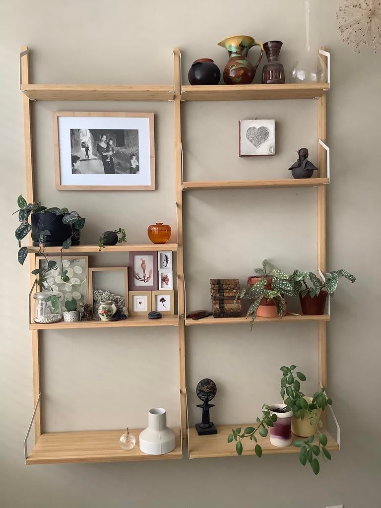 Ikea Svalnas boekenkast,wandkast: plank 60cm, staander 176cm, Ophalen, Zo goed als nieuw