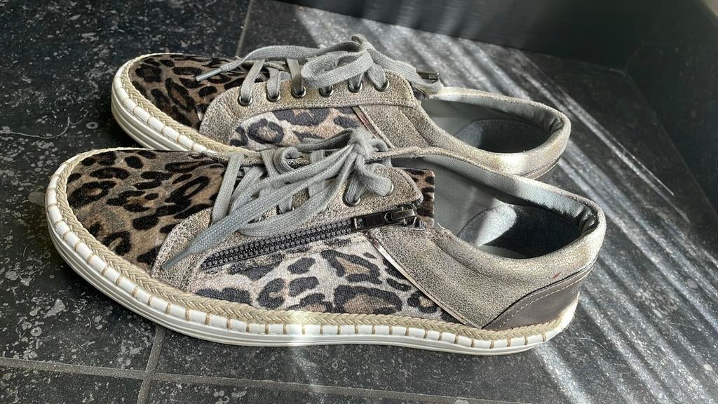 Leopardprint sneakers met rits en veters, Ophalen of Verzenden, Gedragen, Overige kleuren, Sneakers of Gympen