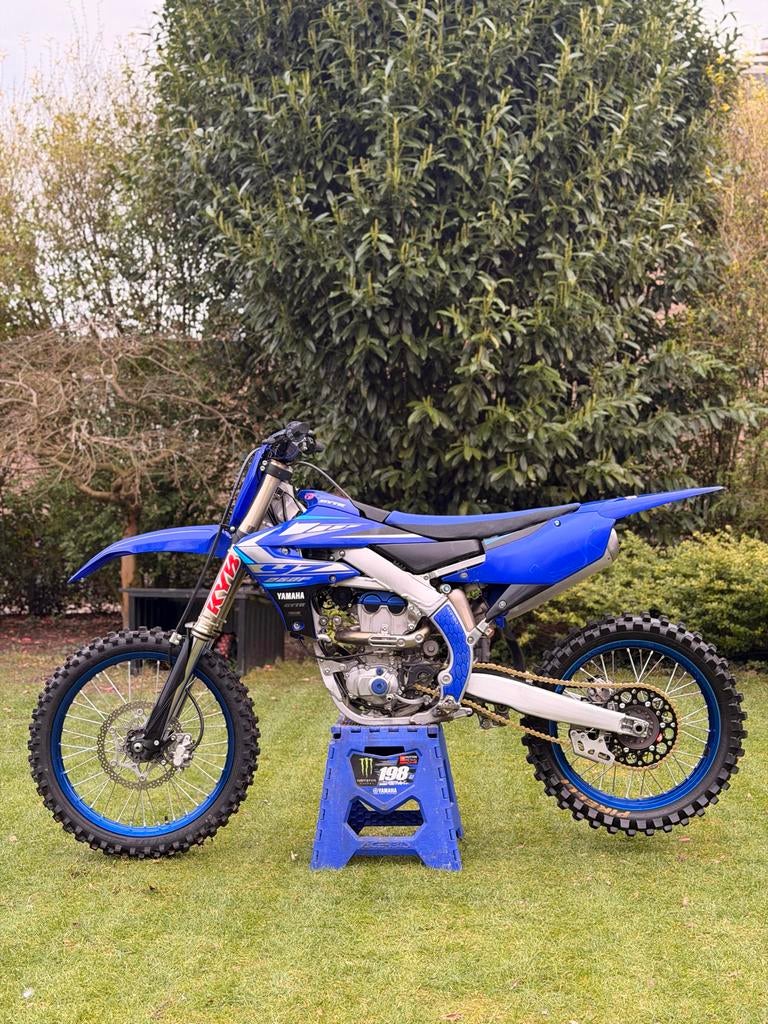 Yamaha YZ250F 2023, Fietsen en Brommers, Brommers | Crossbrommers, Zo goed als nieuw, Yamaha, Ophalen