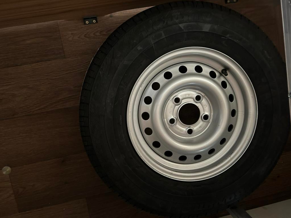 Reserveband caravan 195 R 14 C, Caravans en Kamperen, Caravan accessoires, Ophalen of Verzenden, Zo goed als nieuw