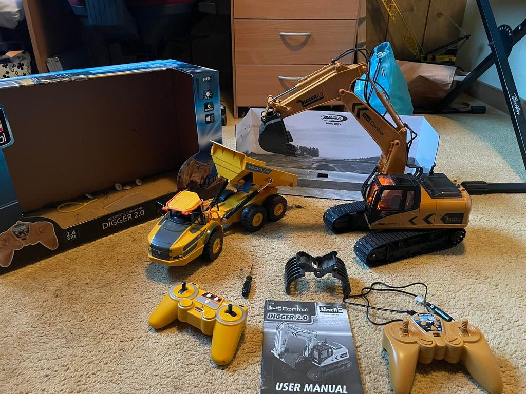 Rc Dumper en graafmachine, Ophalen, Zo goed als nieuw