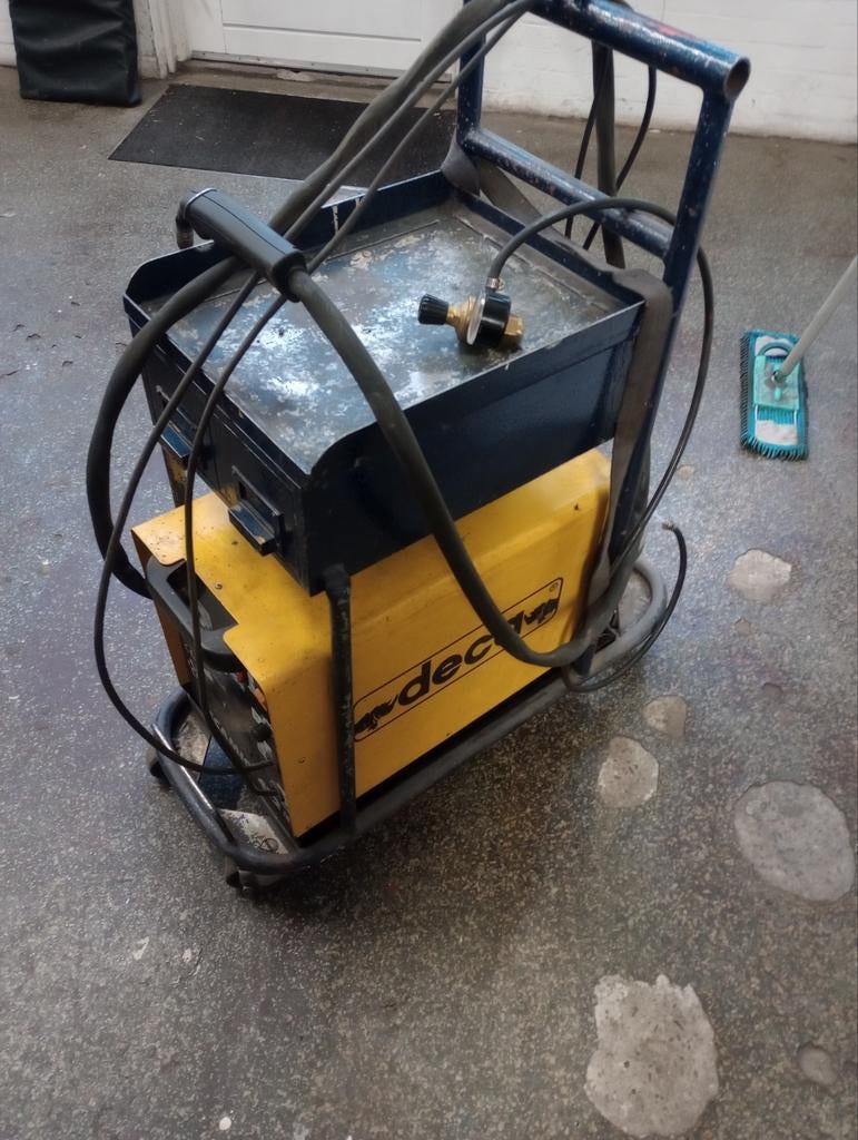 Decamig 412e mig met defect, Ophalen, Gebruikt, Minder dan 150 ampère, Co2