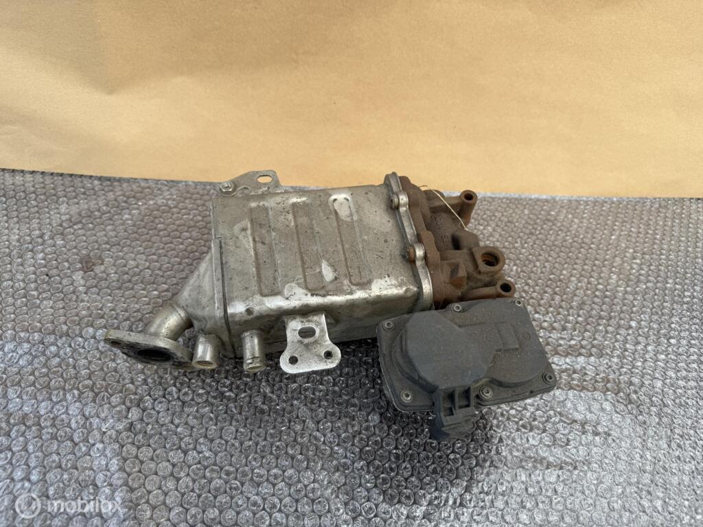 EGR koeler volkswagen transporter t6 04L131512t Origineel, Gebruikt, Ophalen of Verzenden