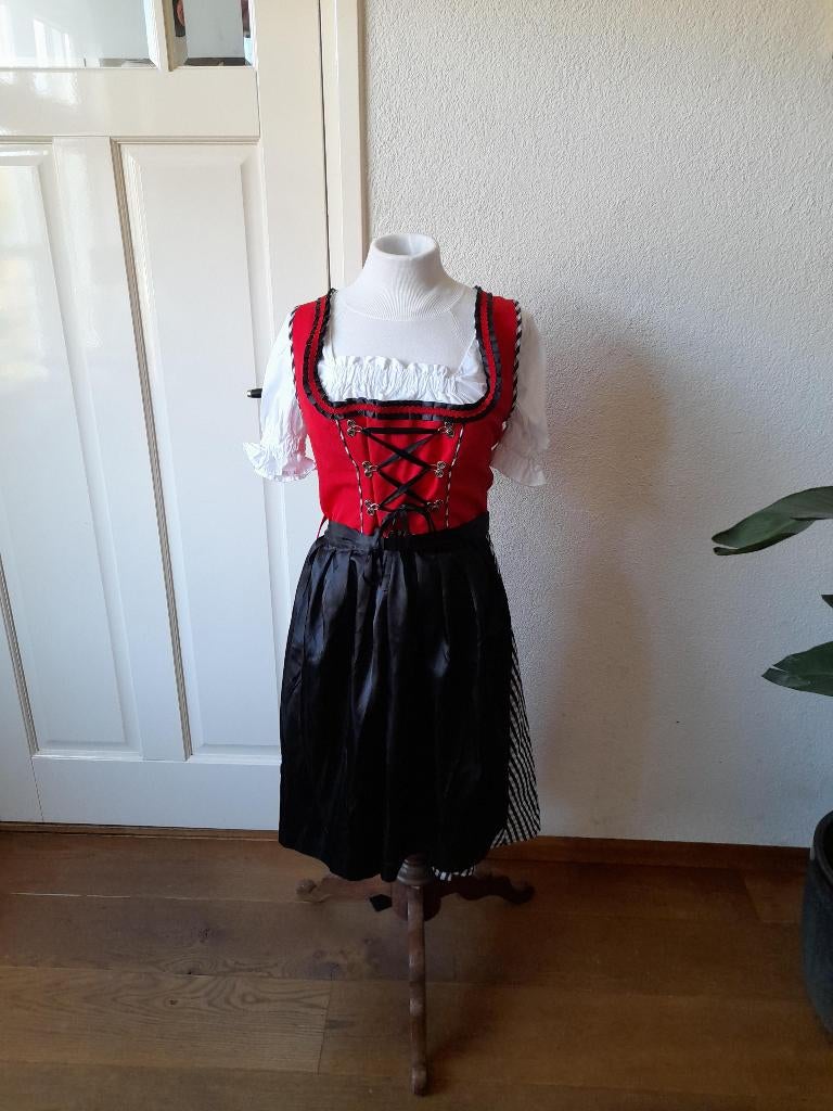 Verkleedkleren: Dirndl met schort maat 42, Maat 42/44 (L), Ophalen of Verzenden, Overige thema's, Kleding