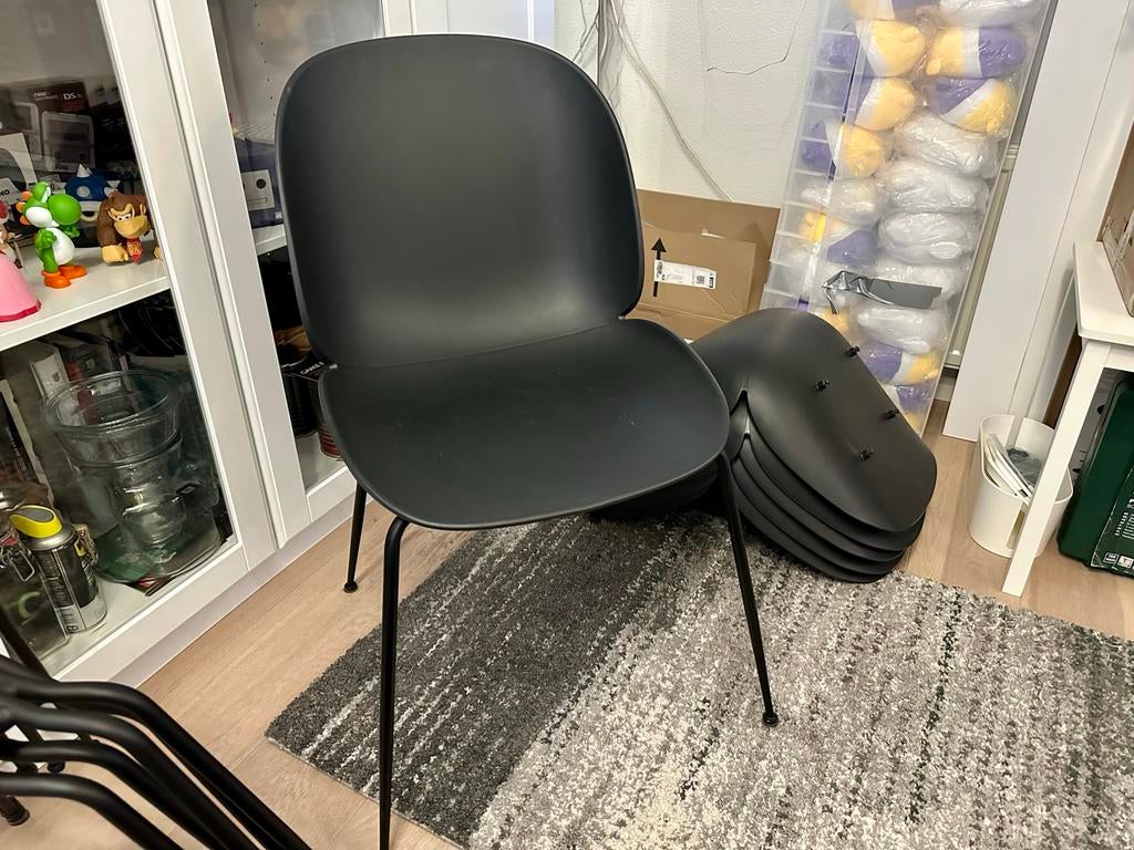 6 Gubi Beetle Stoelen - Zwart - Italiaans Design, Ophalen, Kunststof, Gebruikt, Zwart