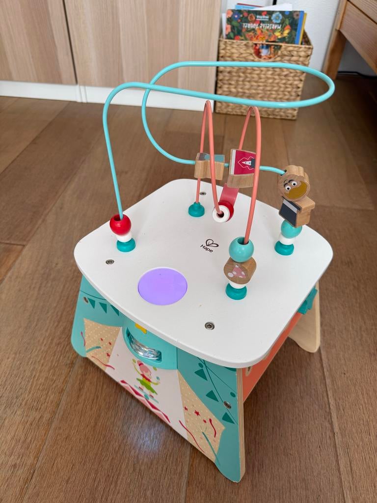 Hape Activity Tafel, Ophalen of Verzenden, Zo goed als nieuw, Auto, Met licht