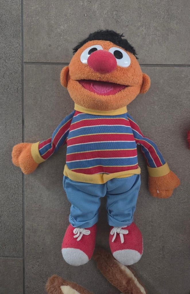Ernie, elmo en koos konijn knuffels, Ophalen of Verzenden, Zo goed als nieuw, Konijn