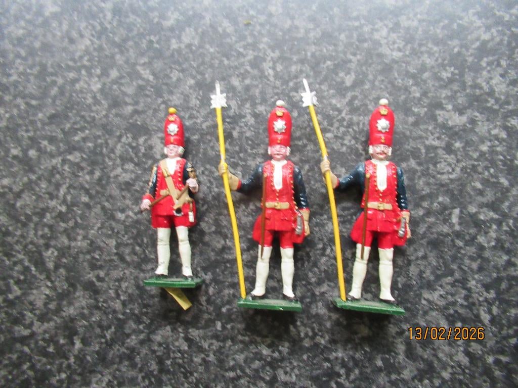 3 TINNEN SOLDAATJES- POTSDAMSE REUZEN-PRUISEN INFANTERIE, Hobby en Vrije tijd, Modelbouw | Figuren en Diorama's, Ophalen of Verzenden