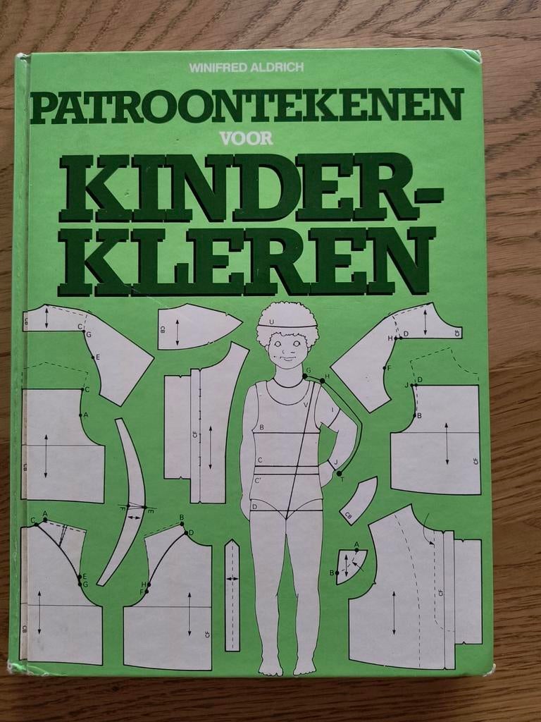 Patroontekenen Kinderkleding, Ophalen of Verzenden, Zo goed als nieuw, Mode algemeen