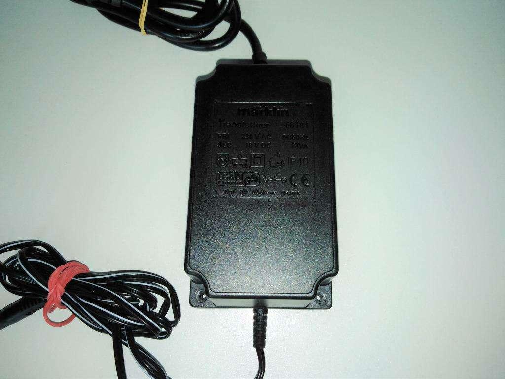 Marklin 66181 is een 18 VA schakelende voeding(DC), Transformator of Voeding, Gelijkstroom, Ophalen of Verzenden, Zo goed als nieuw