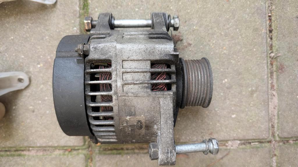 Dynamo voor  Alfa Romeo met 2.0 16v Twinspark motor, Ophalen of Verzenden, Gebruikt, Alfa Romeo