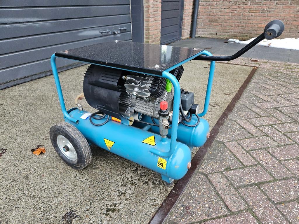 Fiac compressor 230 Volt verrijdbaar, 100 liter of meer, Ophalen, Gebruikt, 200 tot 400 liter/min