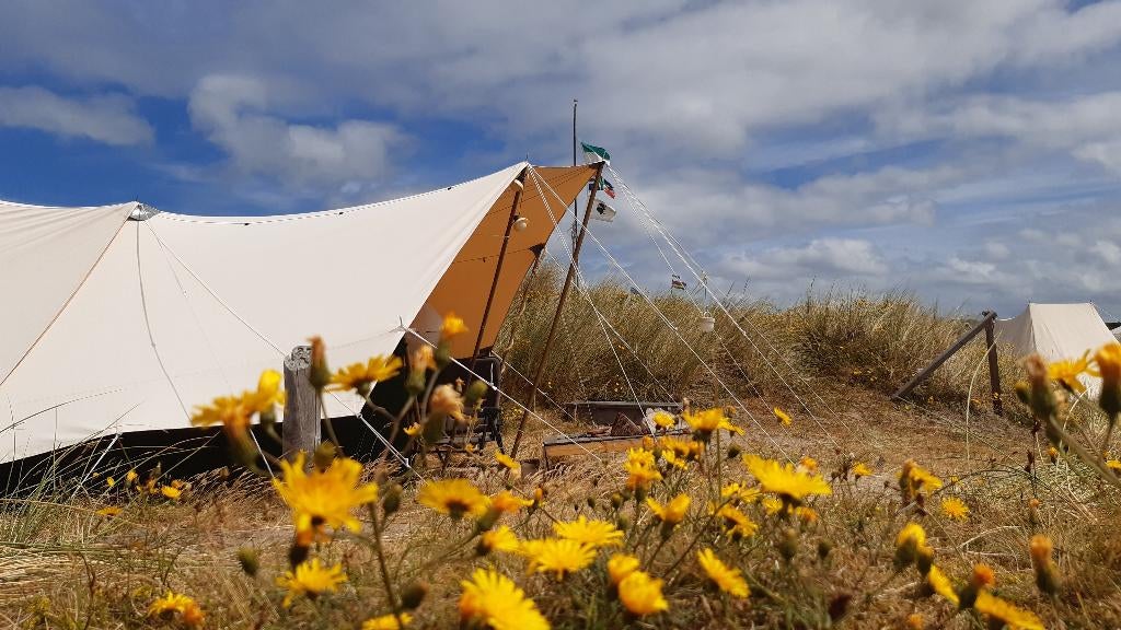 Tent te huur op Vlieland, Caravans en Kamperen, Tenten, Ophalen of Verzenden, Tot en met 4