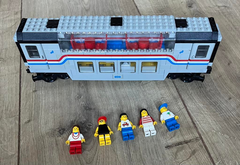 Te koop Lego 4547 Club Car, Compleet, Overige thema's, Lego, Ophalen of Verzenden