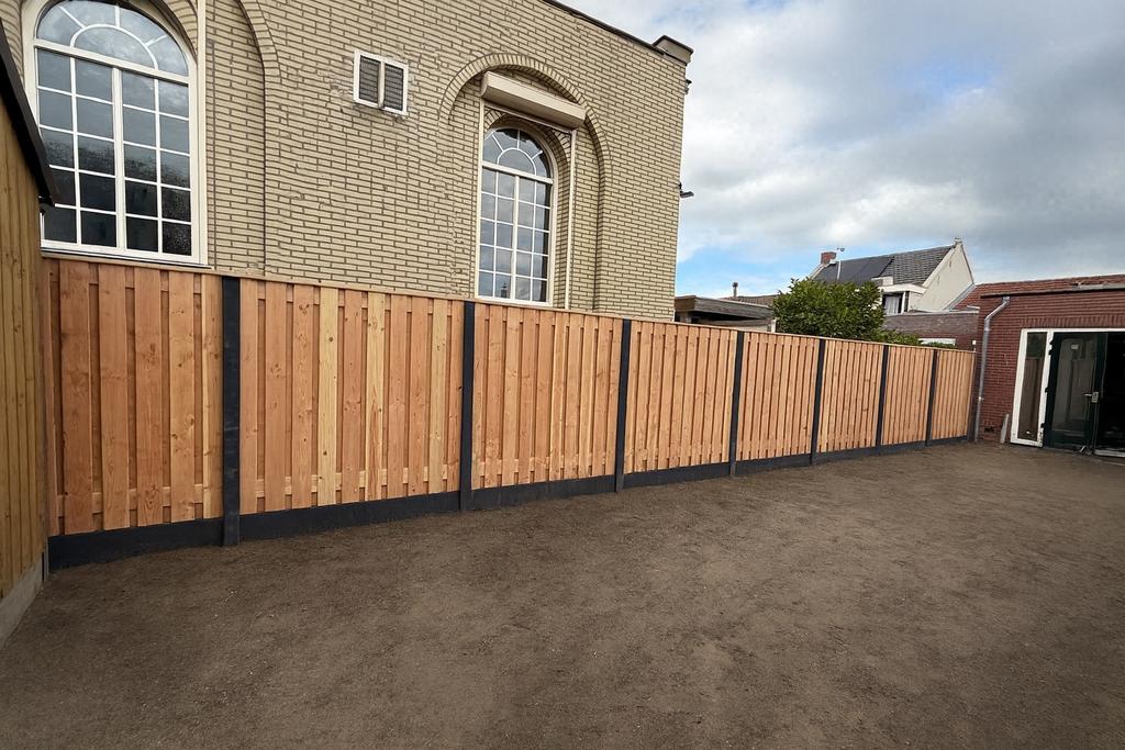 Douglas hout-beton schutting vanaf €115,- pm incl montage, Ophalen, 1 tot 2 meter, Minder dan 3 meter, Nieuw