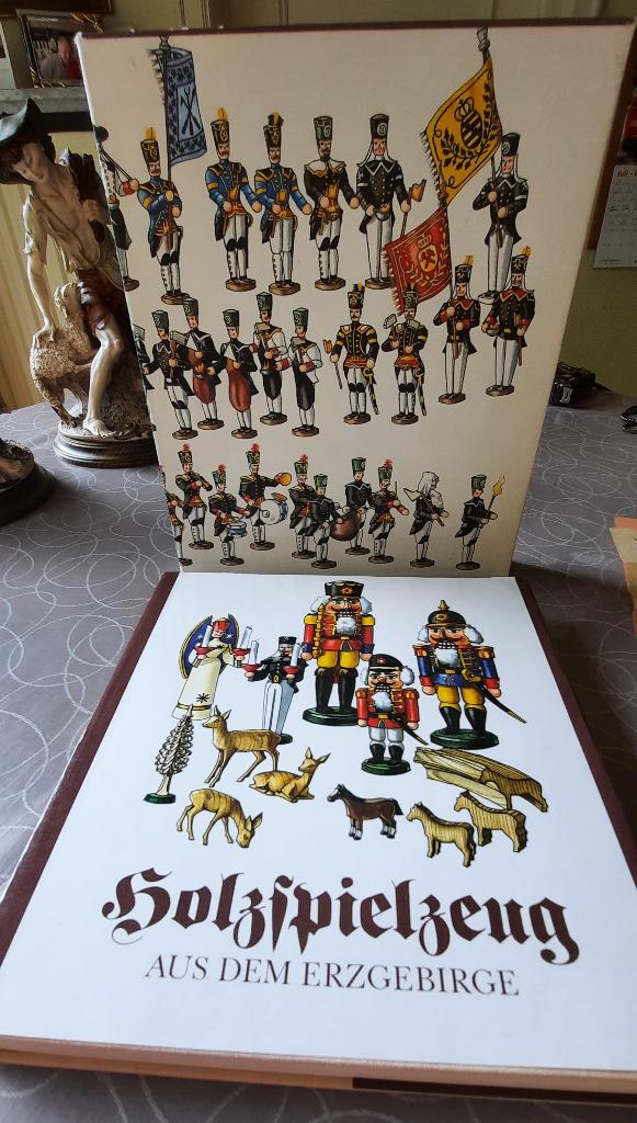 Holzspielzeug aus dem Erzgebirge, Houtbewerking, Manfred Bachmann, Ophalen of Verzenden, Zo goed als nieuw