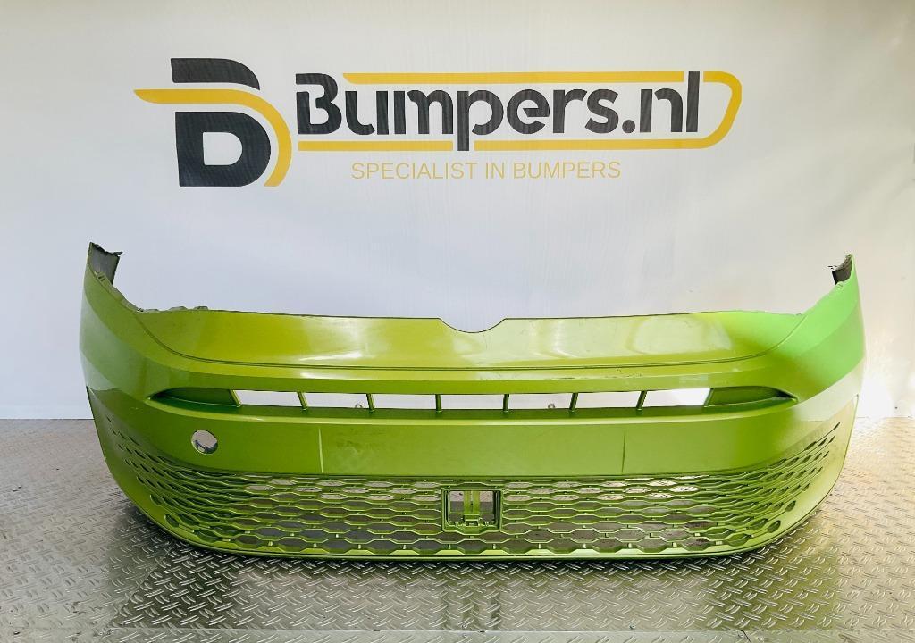 Bumper Volkswagen Caddy 2K7 2K7807221A Voorbumper 13032z, Ophalen of Verzenden