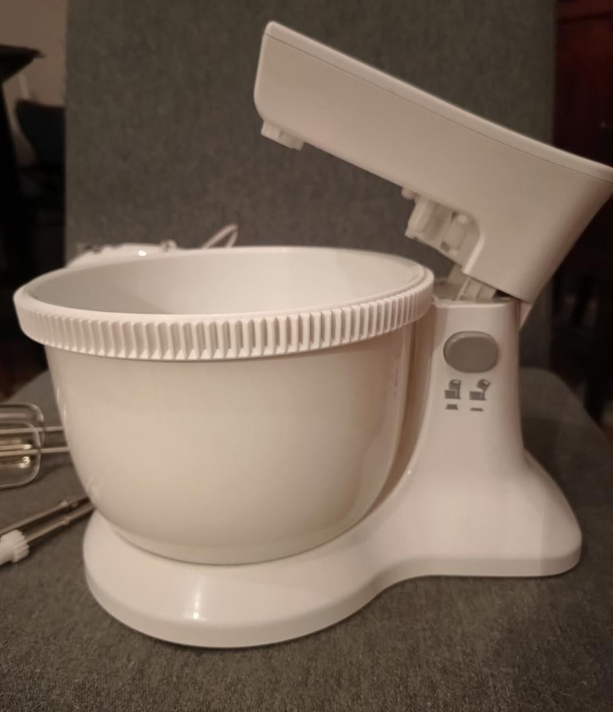 Keukenmixer met kom - Zo goed als nieuw, 3 tot 4 liter, Ophalen, Zo goed als nieuw, 3 snelheden of meer