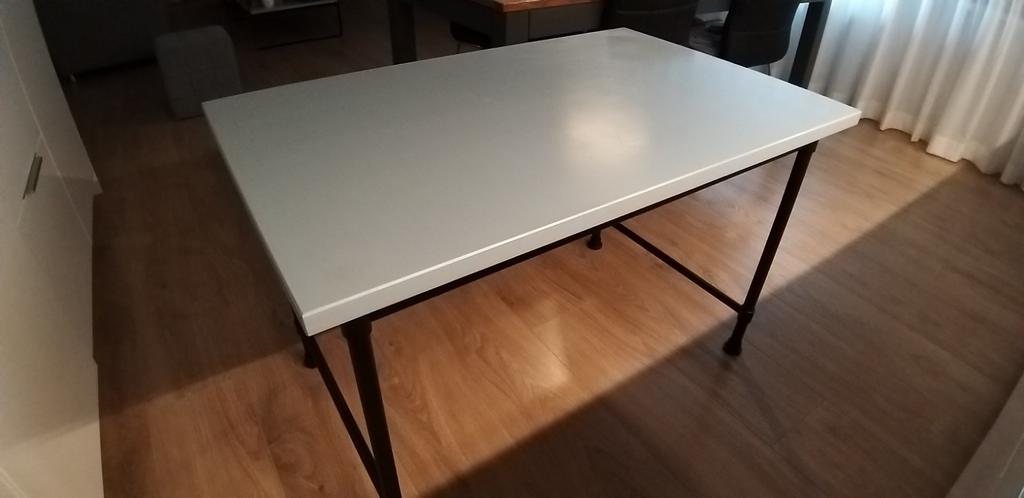 Ikea Kulleberg bureau, lichtblauw, ingekort, Huis en Inrichting, Tafels | Eettafels, Gebruikt, 50 tot 100 cm, 100 tot 150 cm, tot twee personen
