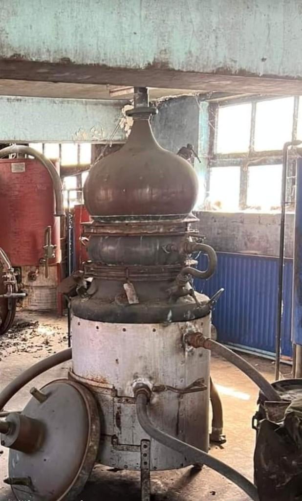 distilleer ketel- likeurtafel ( 3 stuks), Ophalen, Koper