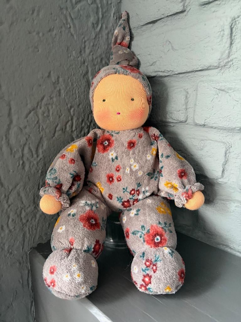 Zonnekind Knuffelpop 38 / 30cm / Antroposofische pop, Kinderen en Baby's, Speelgoed | Poppen, Ophalen of Verzenden, Nieuw, Overige typen