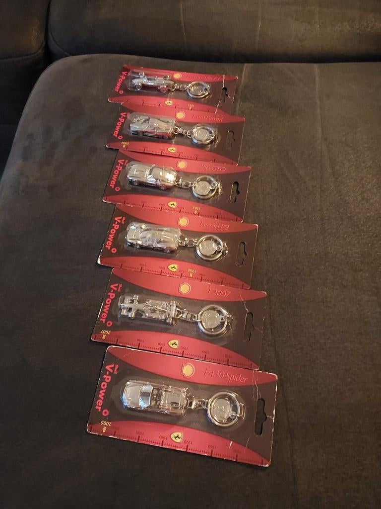 Complete Ferrari set V power sleutelhangers .collectors item, Verzamelen, Sleutelhangers, Ophalen of Verzenden