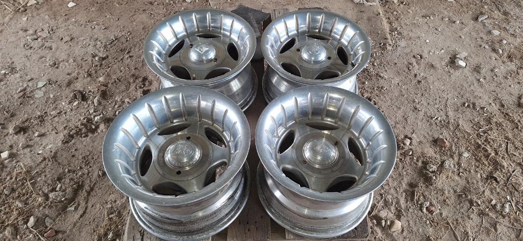 Div sets/Velgen Alu en chrome , wieldoppen, EU en Usa Cars,, Ophalen, Velg(en), Zomerbanden, Bestelwagen