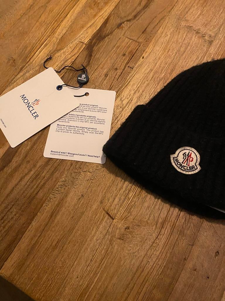 Echte Moncler muts - Nieuwstaat!, Verzenden, Nieuw, One size fits all, Pet